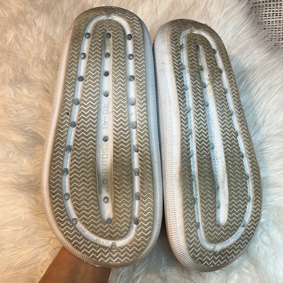 Women’s white pillow slipper saddles size 9 - Picture 5 of 8